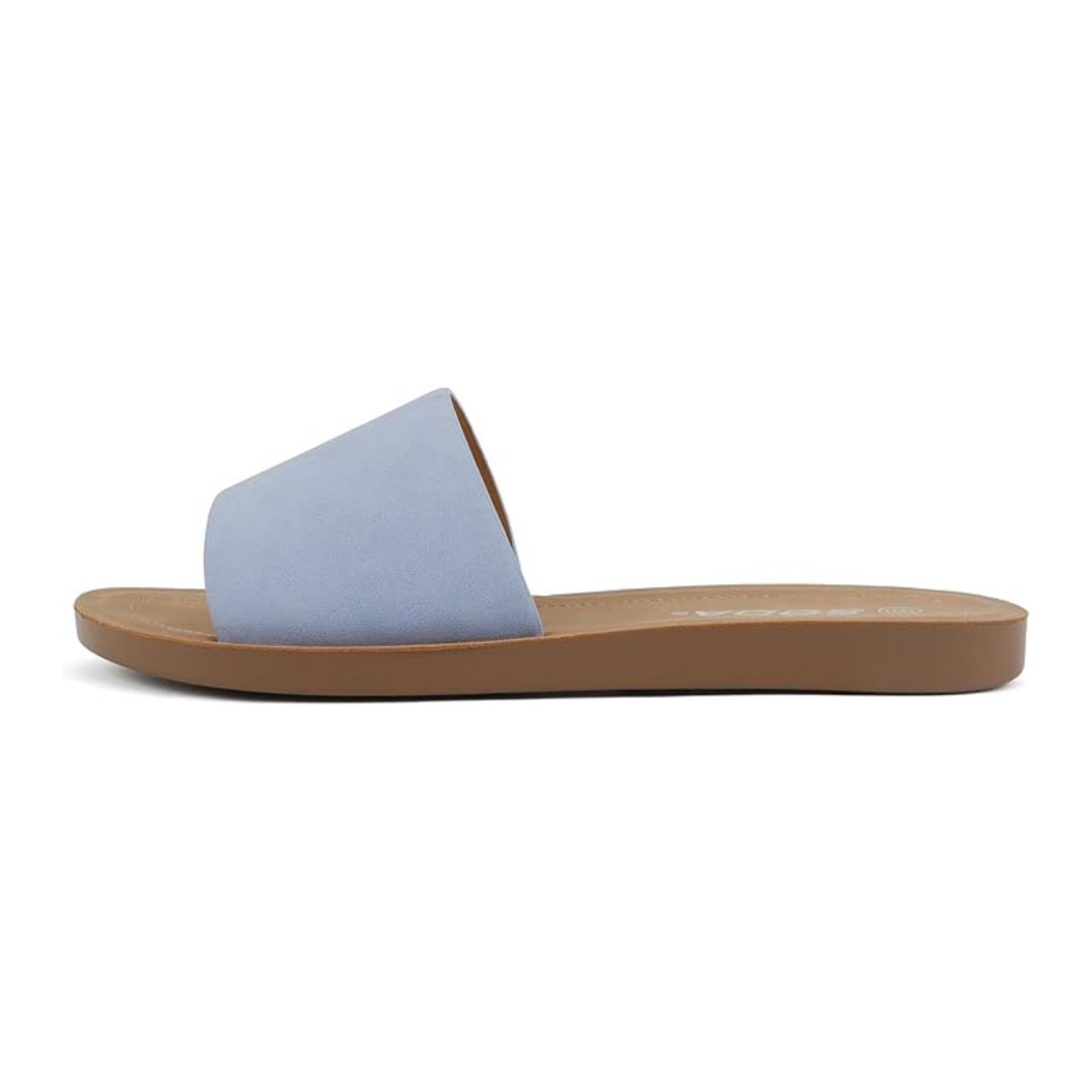 Sandalias tipo pala azul claro para mujer con diseño minimalista y suela ligera marrón
