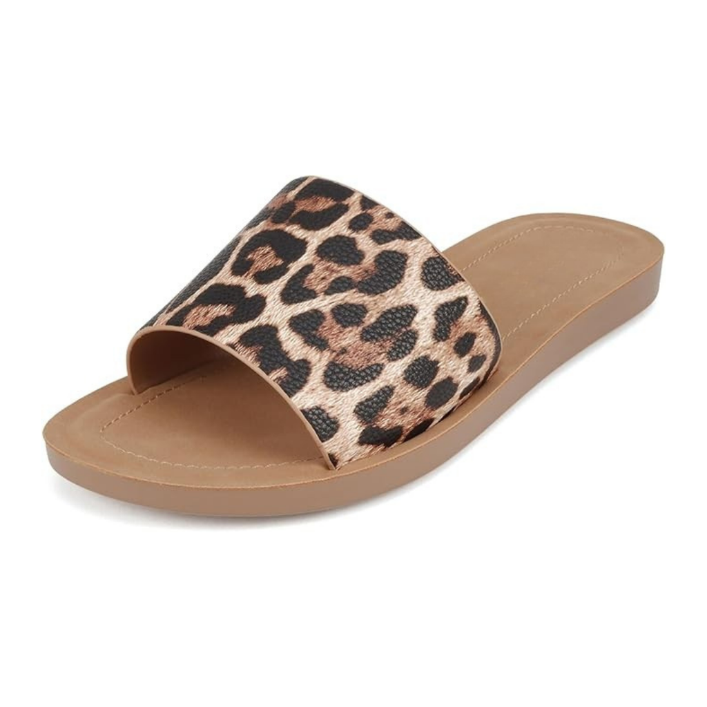 Sandalias planas para mujer con estampado animal print y suela ligera en tono natural