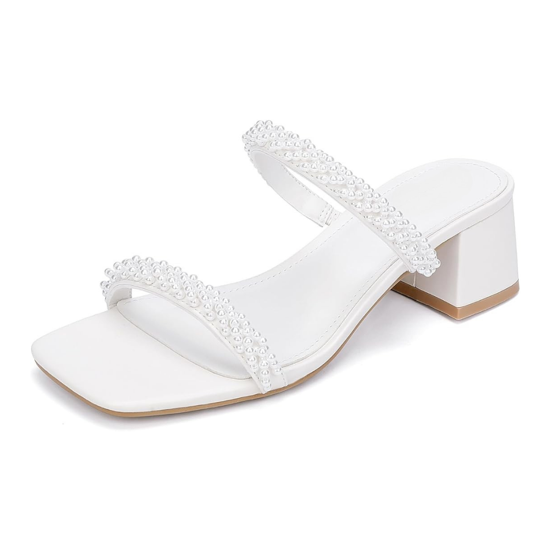 Sandalias blancas de tacón medio para mujer con doble tira texturizada y diseño abierto